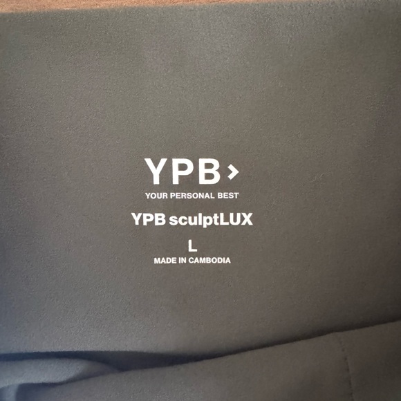 YPB sculptLUX Split-Hem Flare Legging - Picture 4 of 8